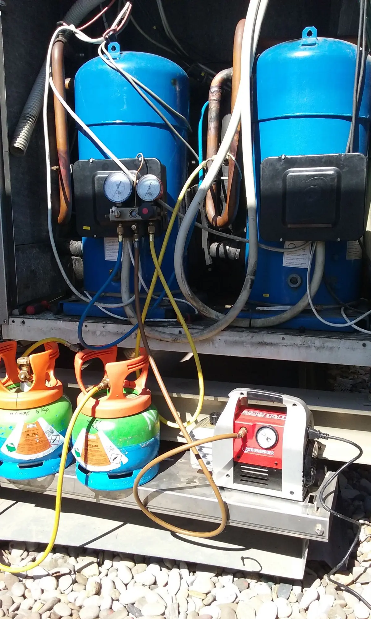 Equipos y herramientas utilizados en el servicio técnico de refrigeración